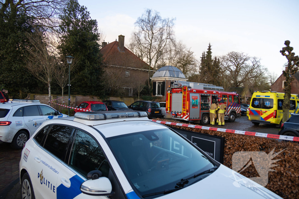 Voetganger overleden na aanrijding met lantaarnpaal