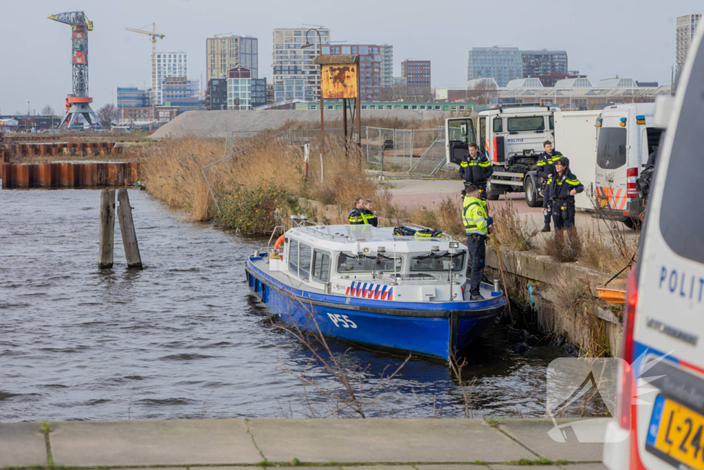 Overleden persoon gevonden in het water