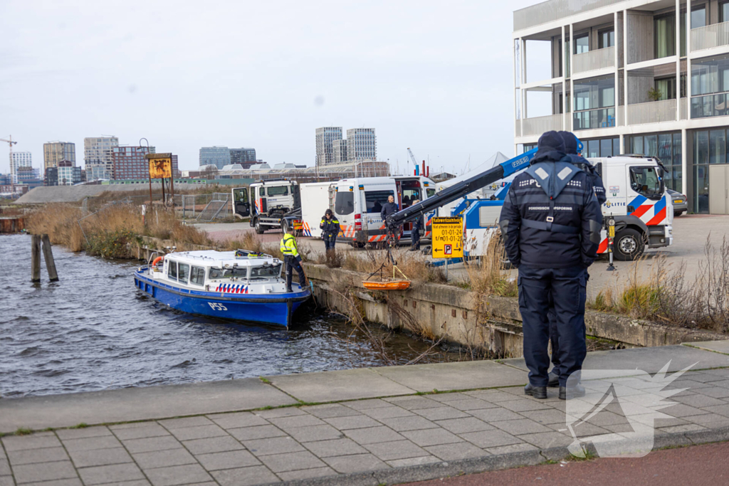 Overleden persoon gevonden in het water