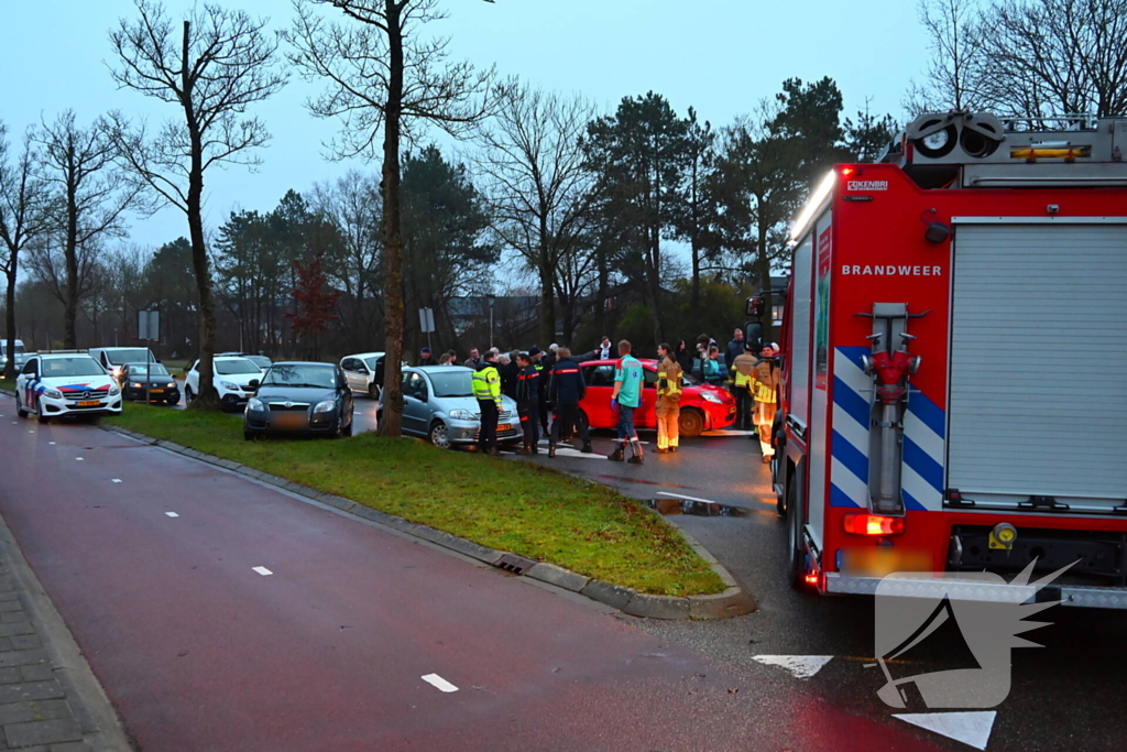 Meerdere voertuigen betrokken bij verkeersongeval