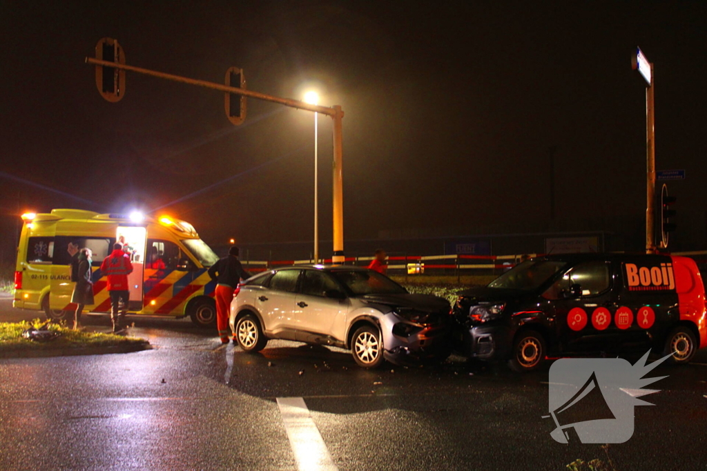 Flinke schade bij frontale aanrijding