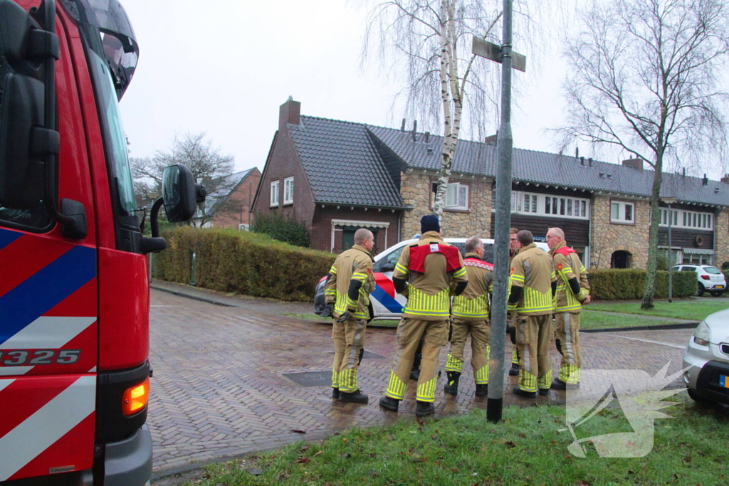 Traplift defect, vrouw boven vast in woning