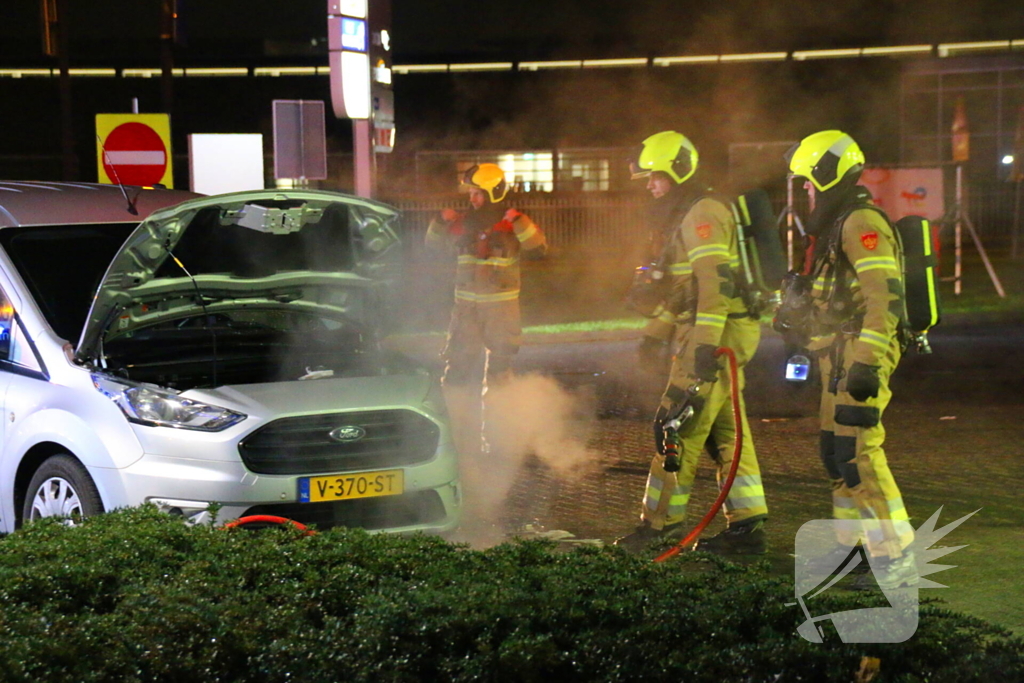 Brandweer ingezet voor autobrand