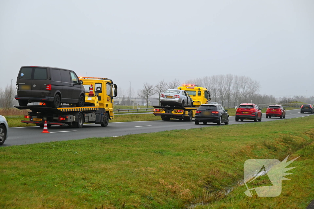 File na aanrijding tussen twee voertuigen