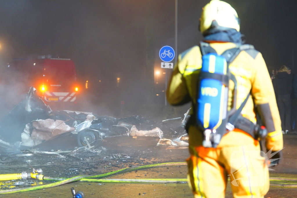 Opnieuw caravan in brand gestoken