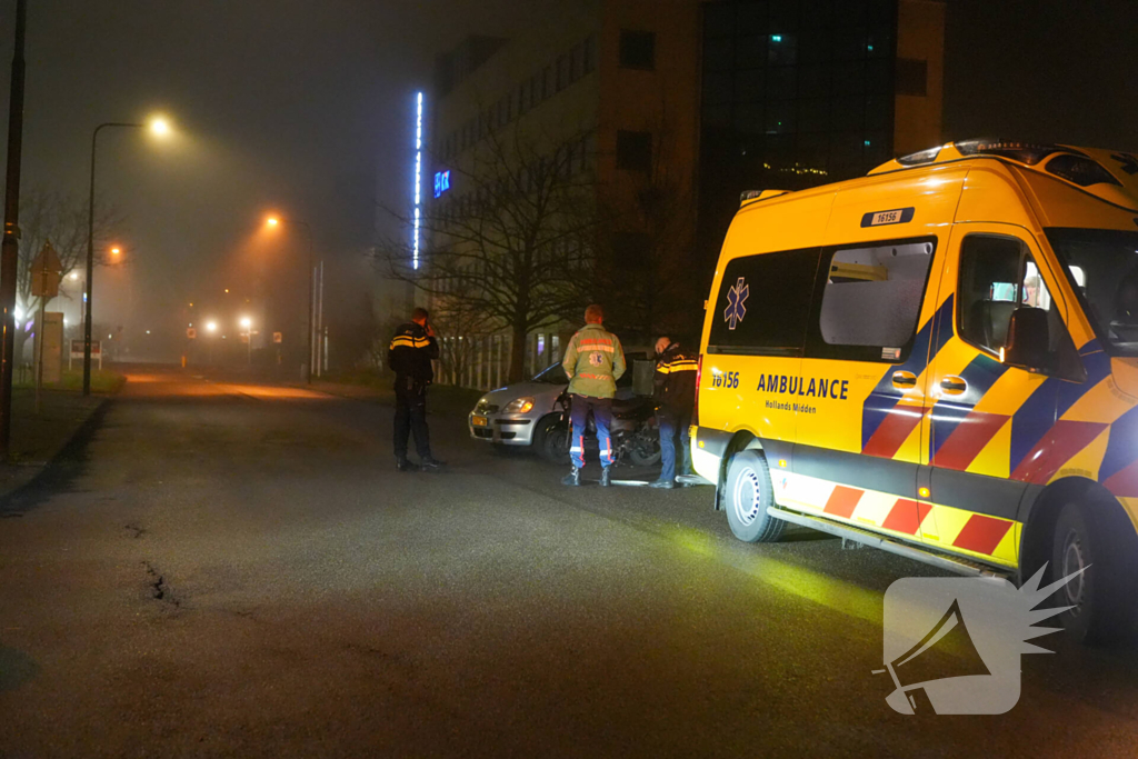 Scooterrijder gewond bij botsing met auto