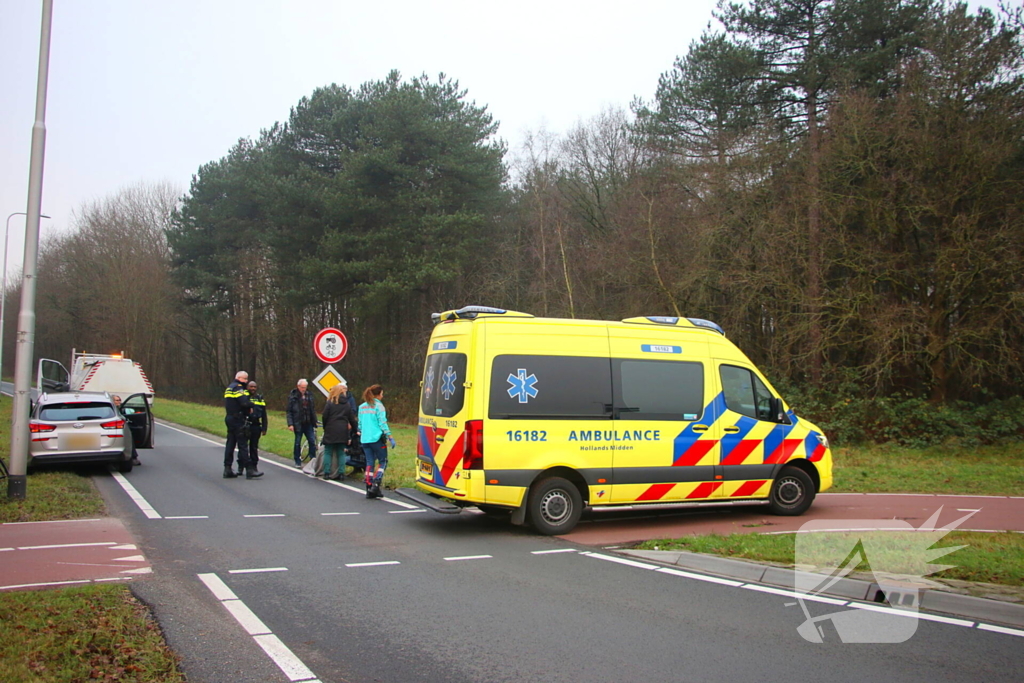 Wielrenner geschept bij oversteekplaats