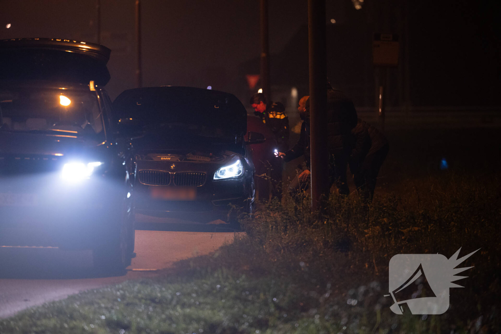 Automobilisten in botsing op rotonde