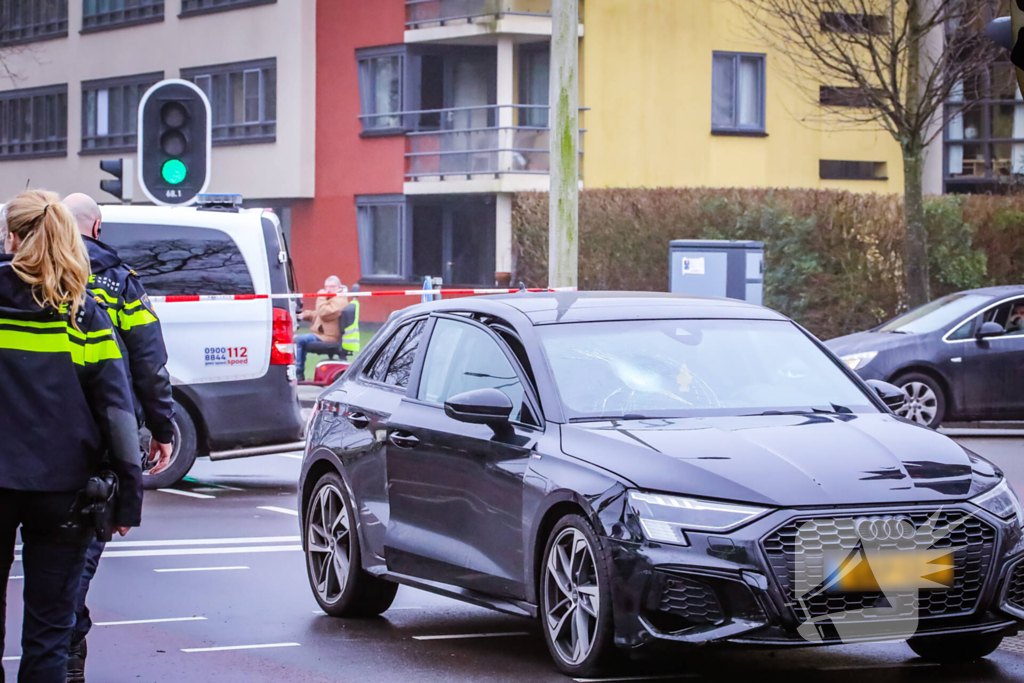 Scooterrijder gewond bij aanrijding met auto