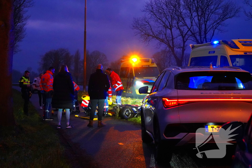 Scooterrijder zwaargewond na harde val