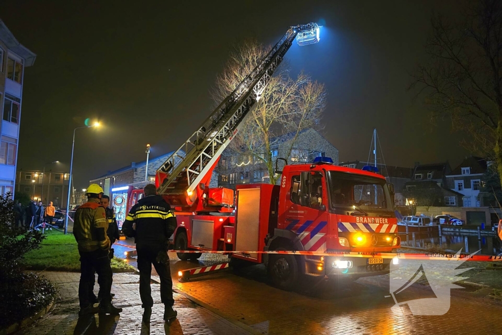 Veel rook bij brand op boot