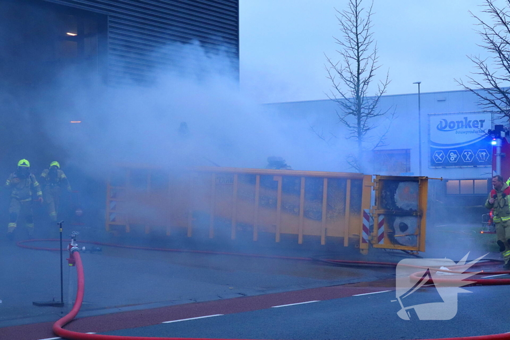 Flinke brand bij isolatiebedrijf