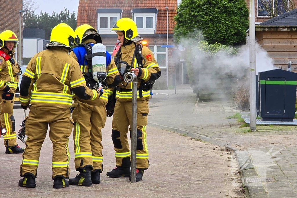 Veel rook bij brand in ondergrondse container