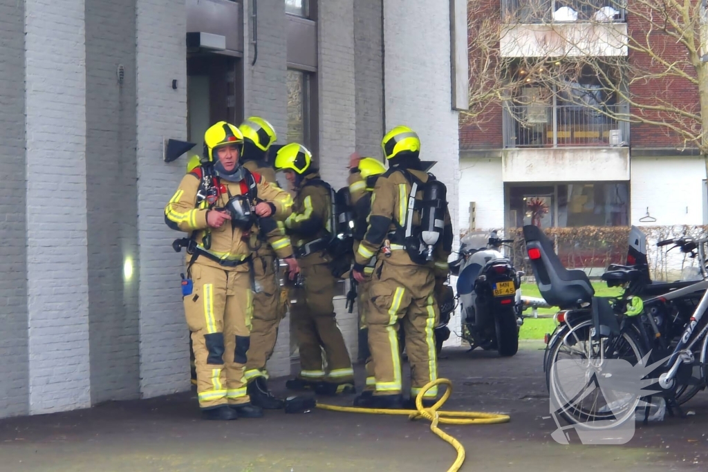 Zeer grote brand in woongebouw