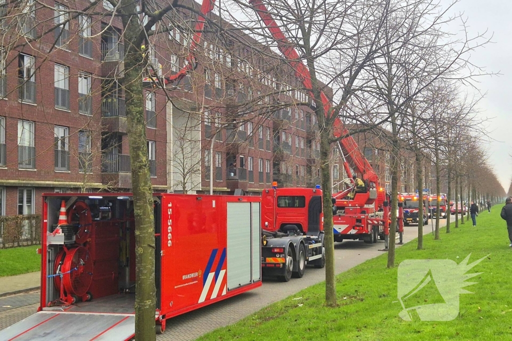 Zeer grote brand in woongebouw