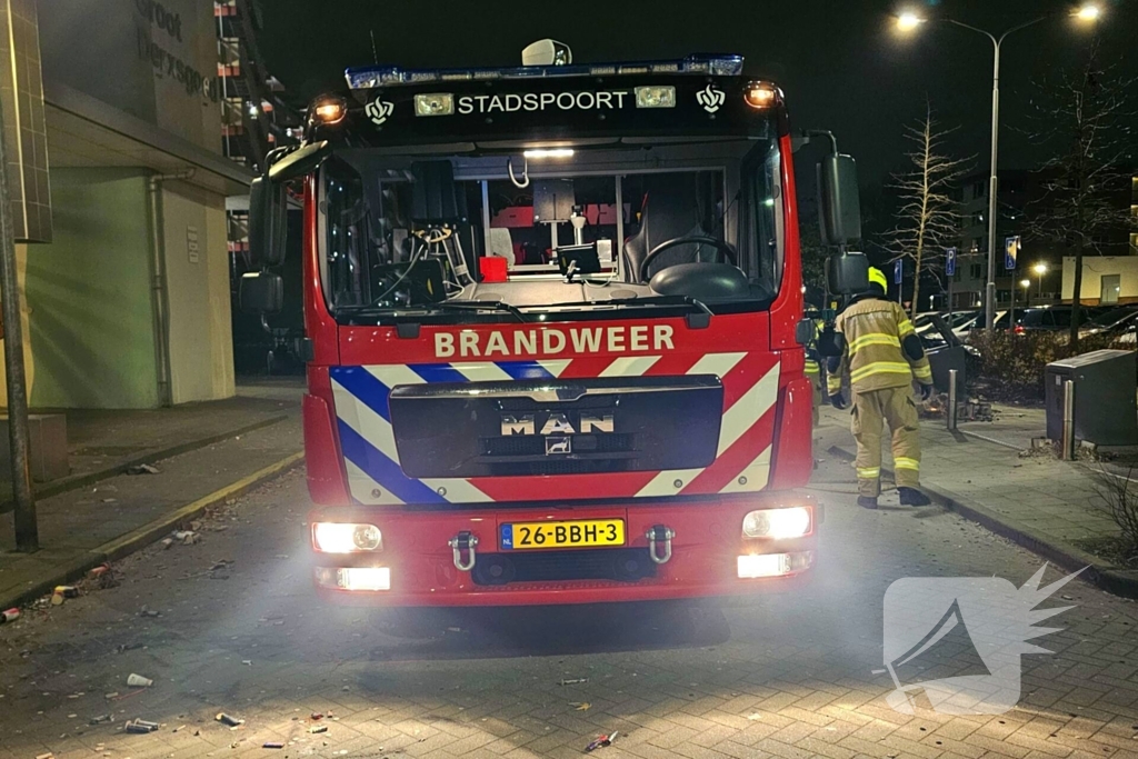 Opnieuw brandende vuilcontainer