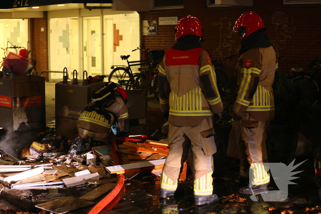 Brandweer ingezet voor brandend afval