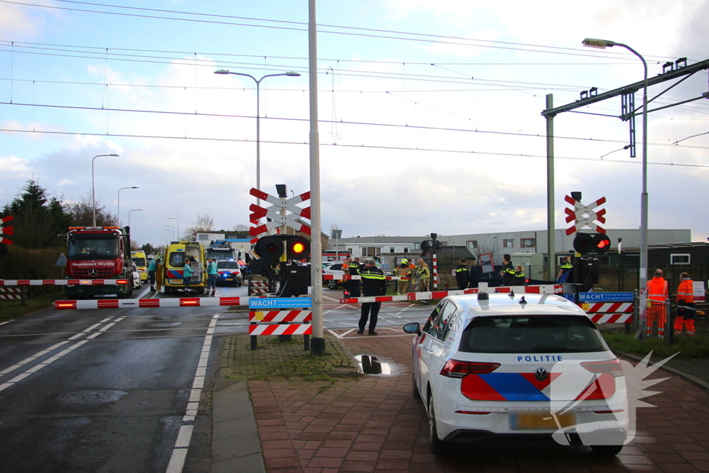 Ernstige aanrijding op spoorwegovergang