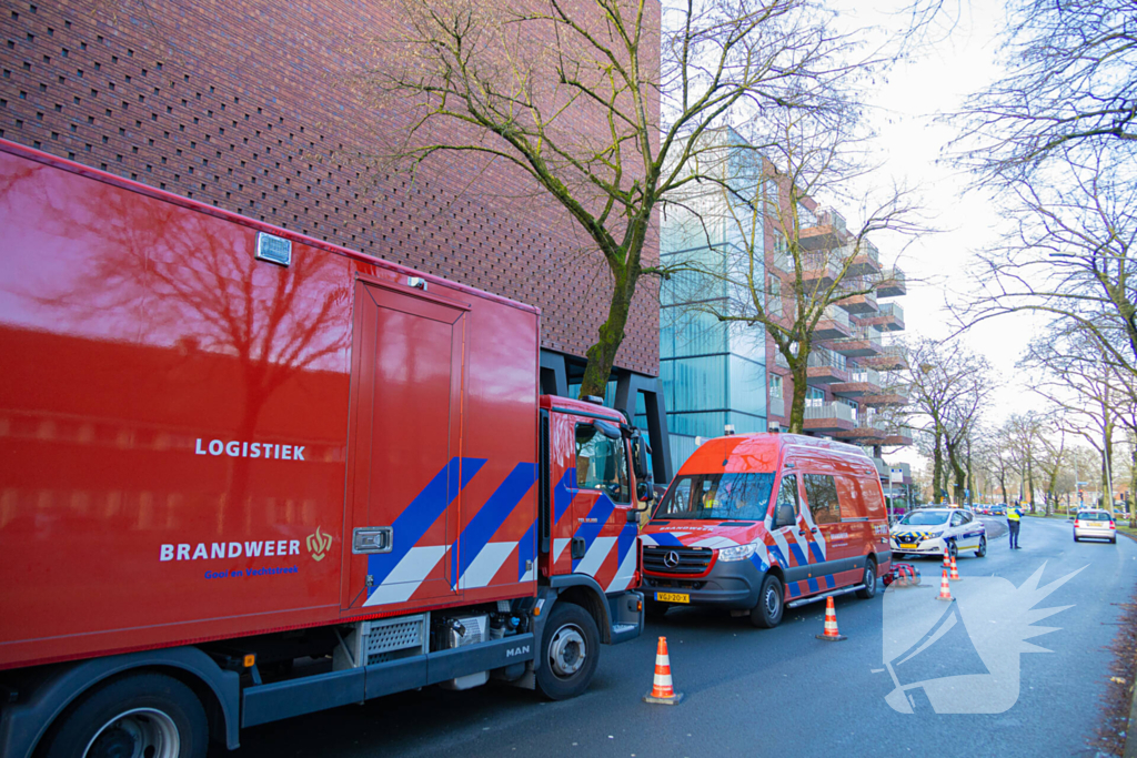 Zwembad ontruimd om sterke chloorlucht