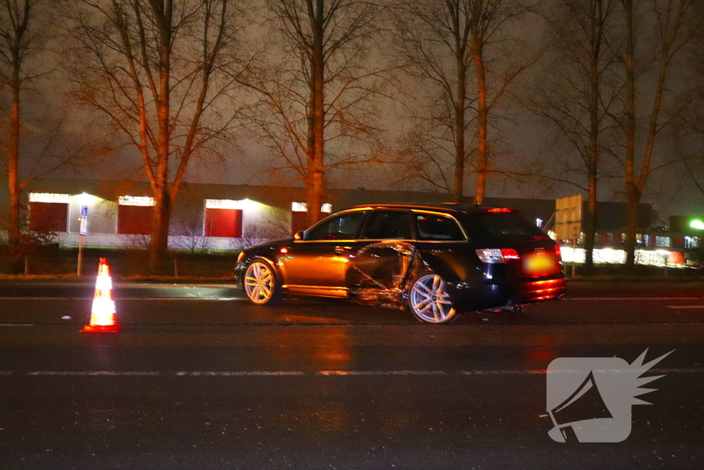 Auto in de slip bij oprit