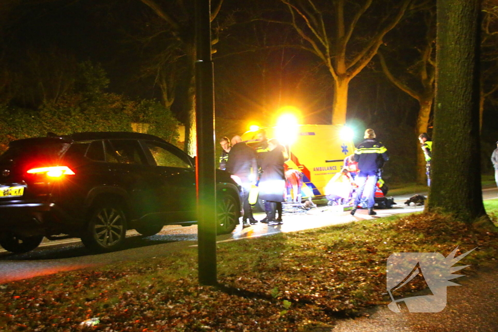 Fietser zwaargewond na ongeval met auto