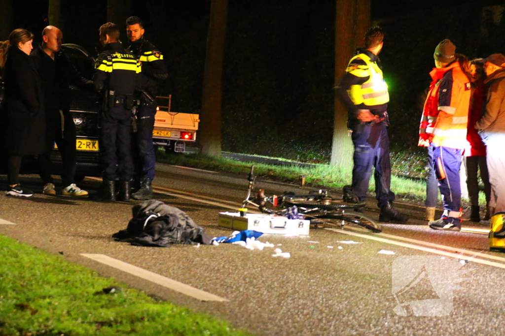 Fietser zwaargewond na ongeval met auto