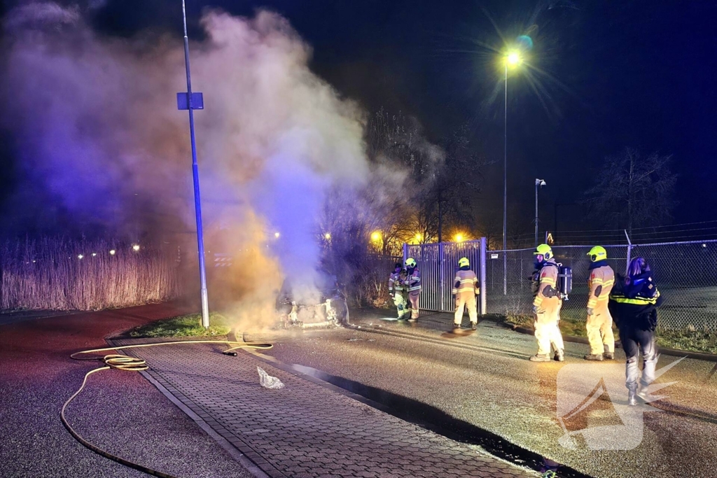 Auto verwoest door brand