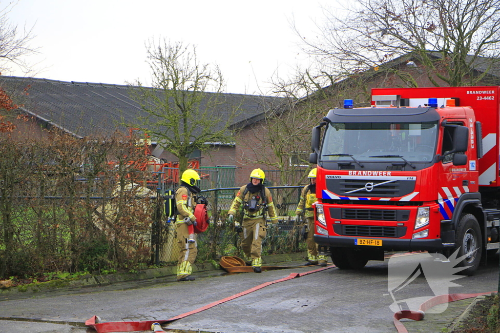 Grote brand in stal