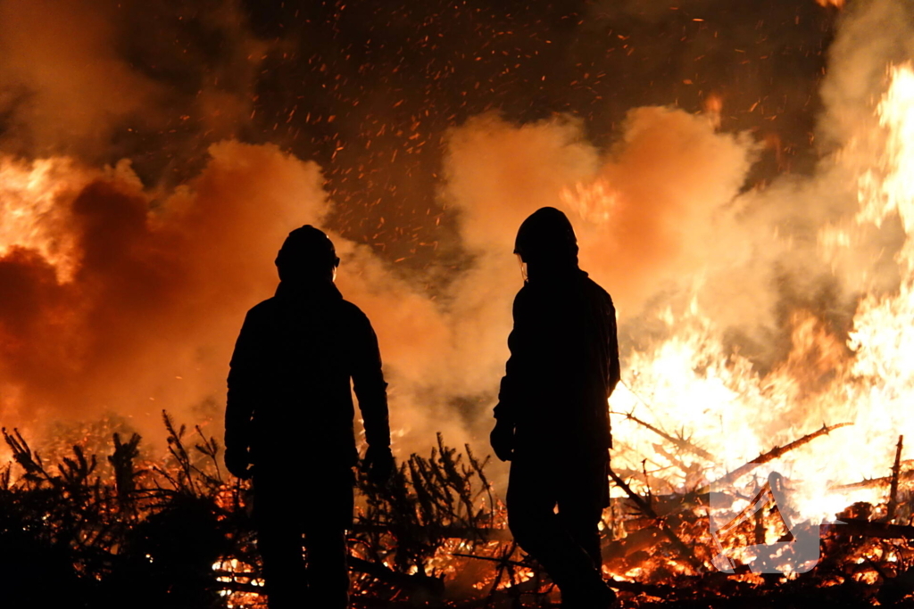 Kerstboom verbranding door brandweer