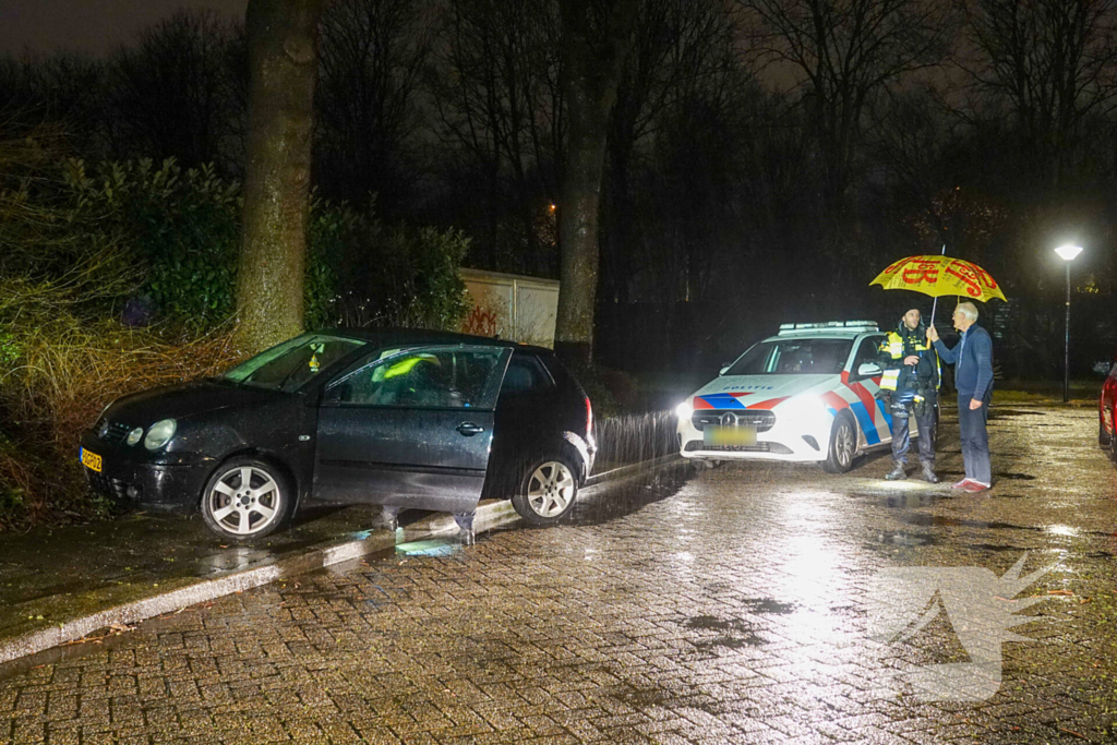 Automobilist negeert stopteken, politie start achtervolging