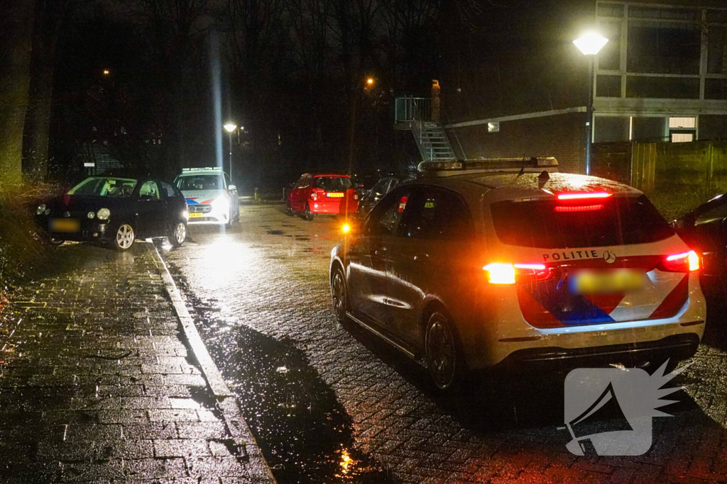 Automobilist negeert stopteken, politie start achtervolging