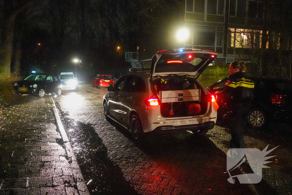 Automobilist negeert stopteken, politie start achtervolging