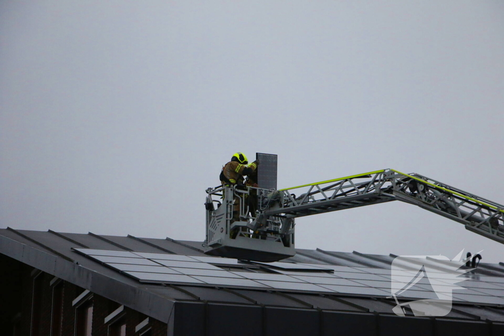 Losgeraakte zonnepanelen veilig verwijderd