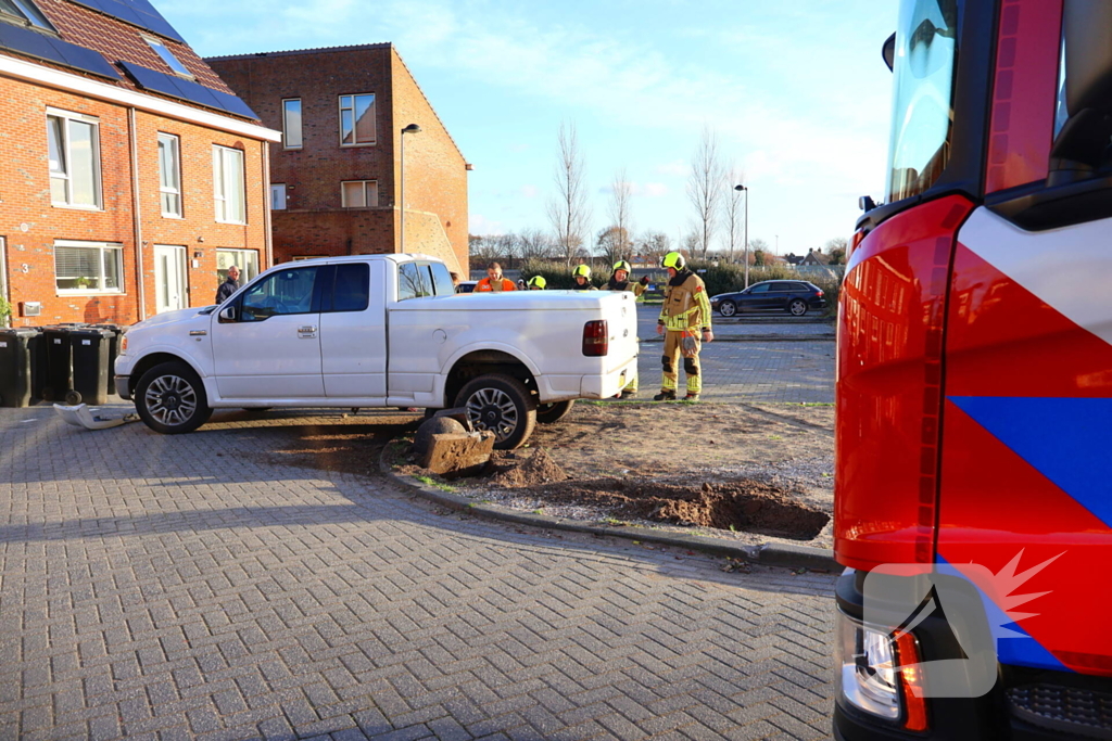 Ongeval met Ford F-150 veroorzaakt flinke schade