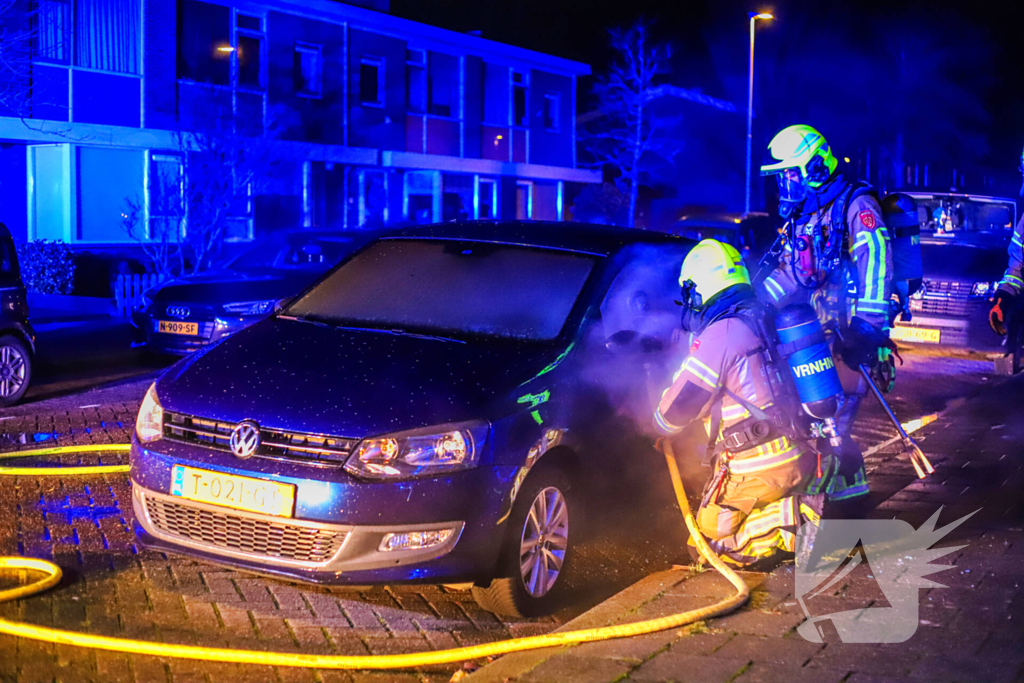 Voertuig in vlammen op: schade onherstelbaar