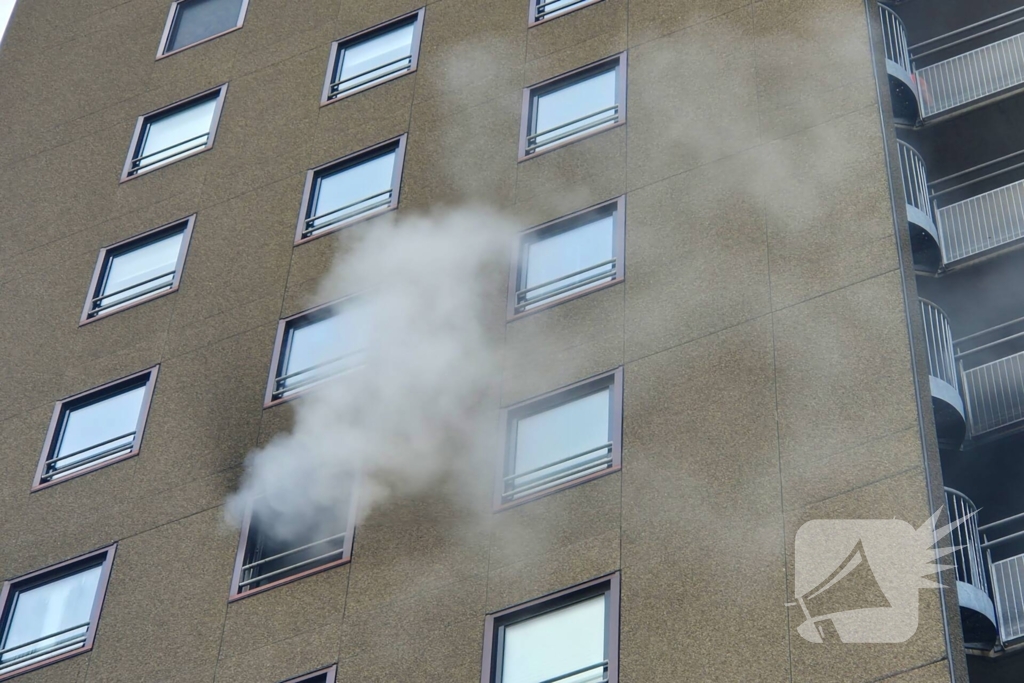 Flatbewoners geavacueerd bij brand in flatwoning