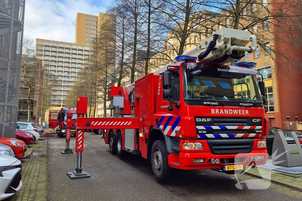 Flatbewoners geavacueerd bij brand in flatwoning