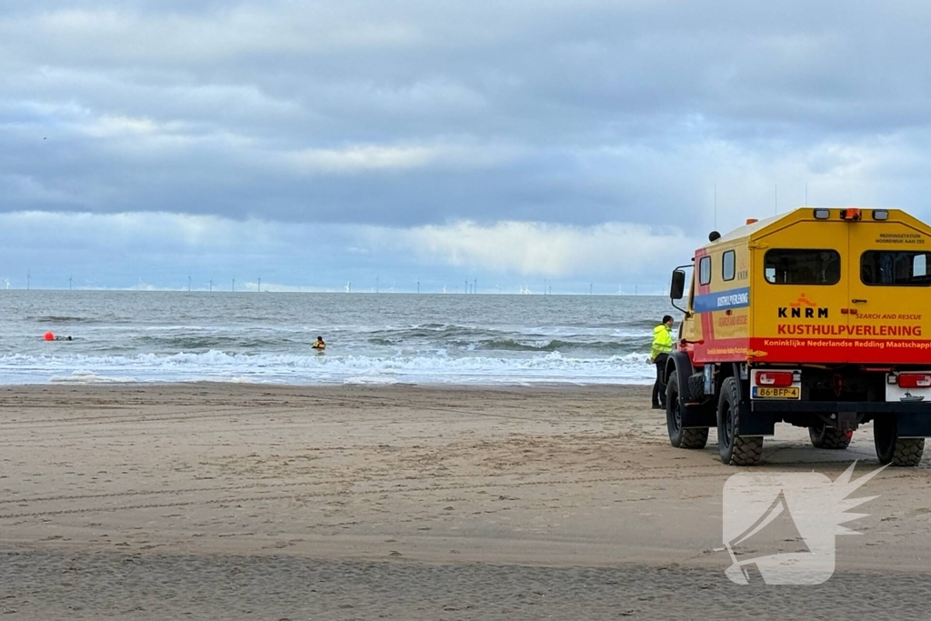 Vat met mogelijk chloorgas aangetroffen op strand