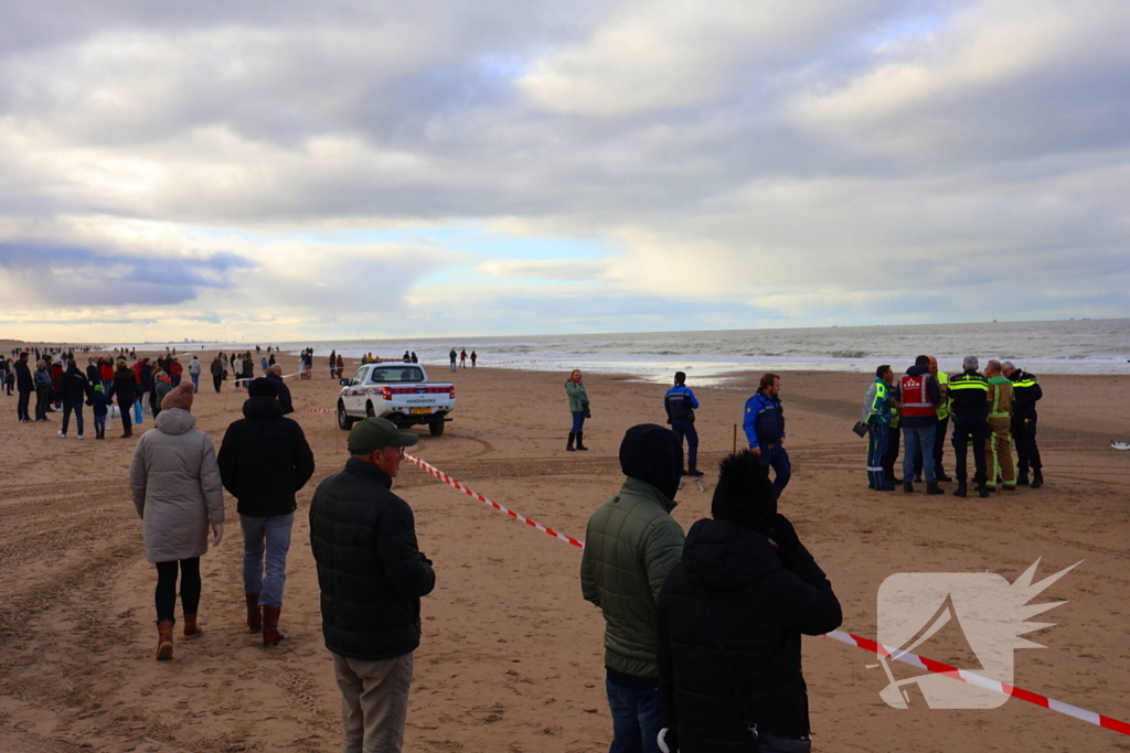 Vat met mogelijk chloorgas aangetroffen op strand