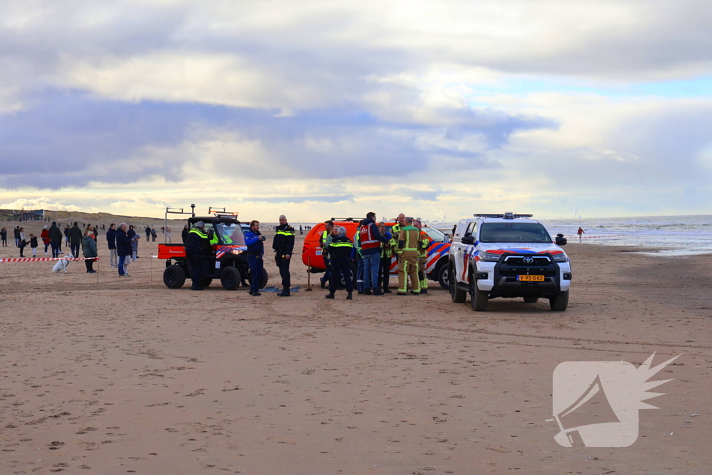 Vat met mogelijk chloorgas aangetroffen op strand