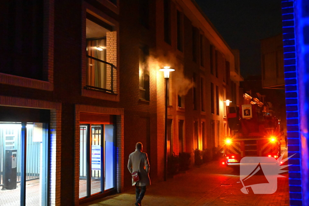 Fikse rookontwikkeling bij brand in flat