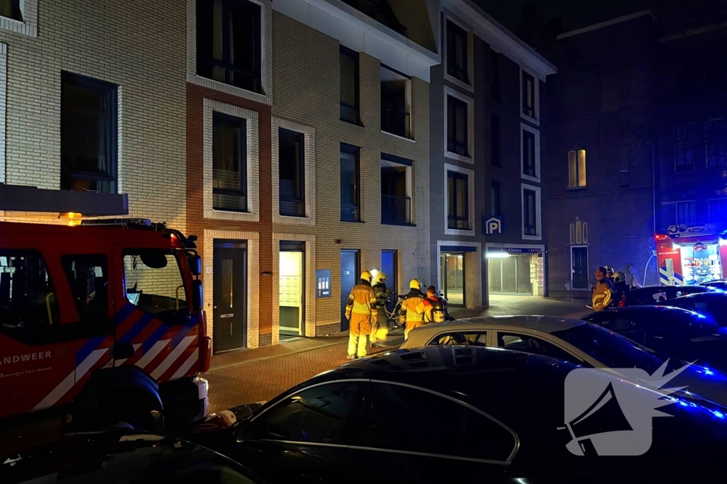 Fikse rookontwikkeling bij brand in flat