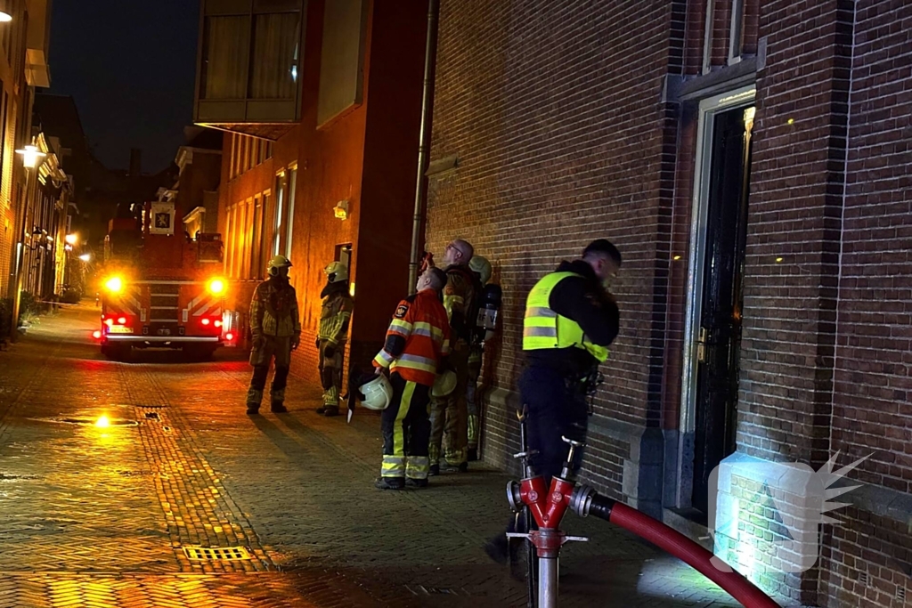 Fikse rookontwikkeling bij brand in flat