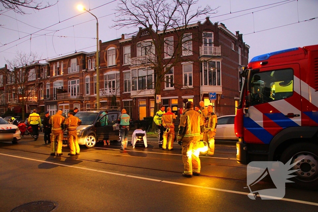 Persoon gewond bij botsing tussen tram en auto