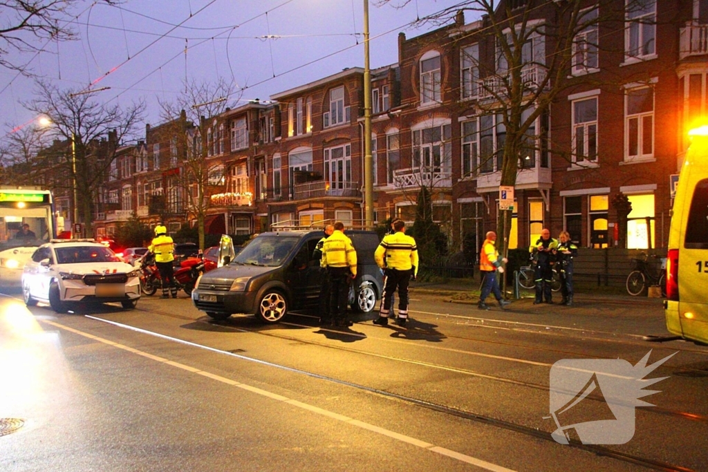 Persoon gewond bij botsing tussen tram en auto