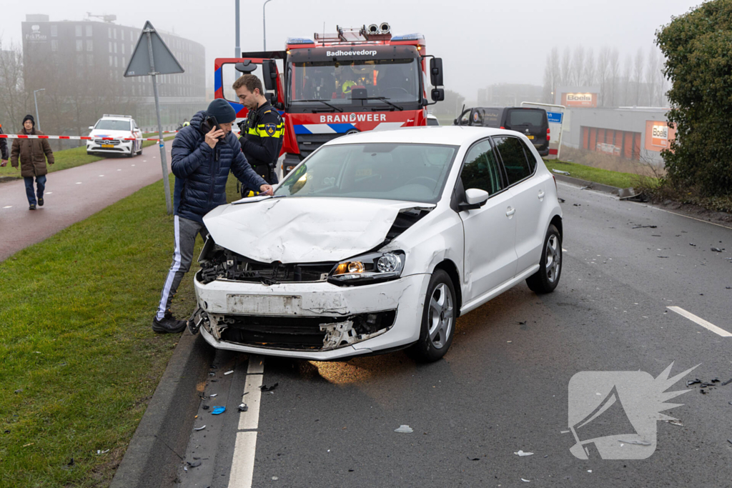 Forse schade na botsing met vrachtwagen