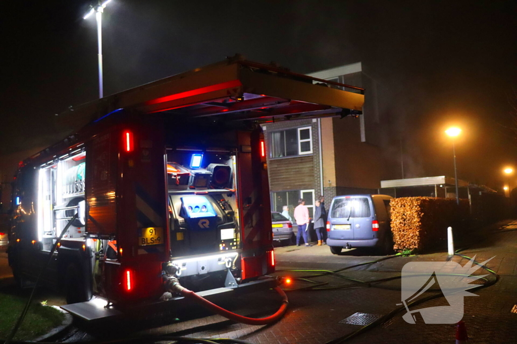 Brand in garage van woning