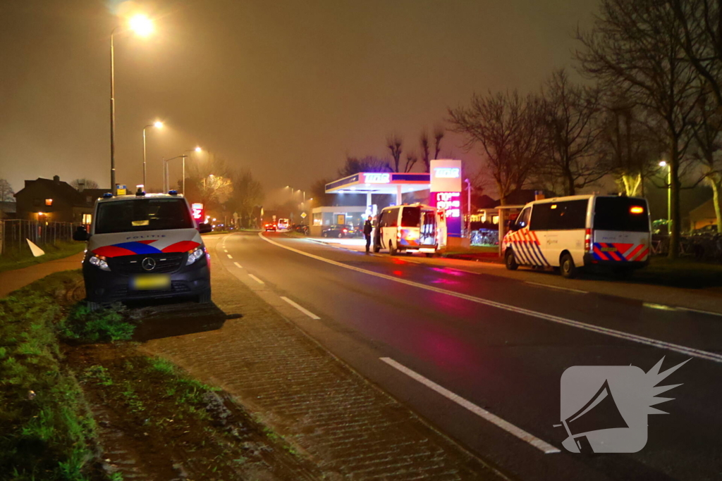 Politie grootschalig aanwezig bij bekerwedstrijd