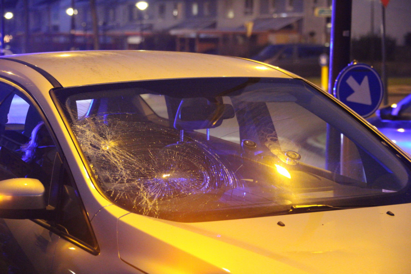 Flinke schade na ongeval tussen auto en fietser