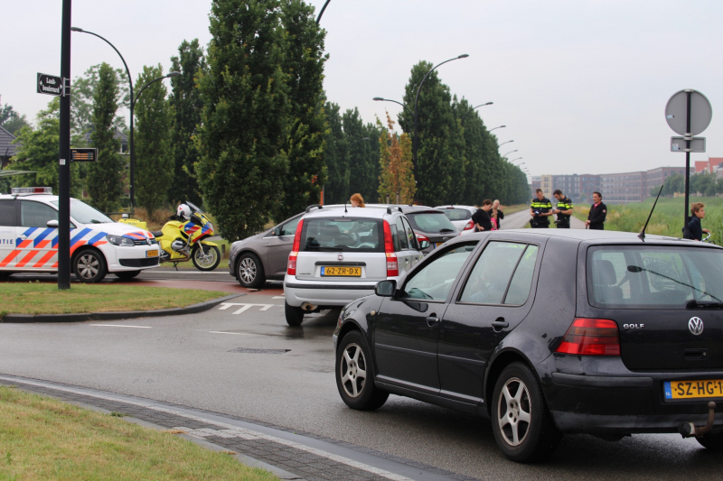 Moeder en kind geschrokken na botsing met fietser